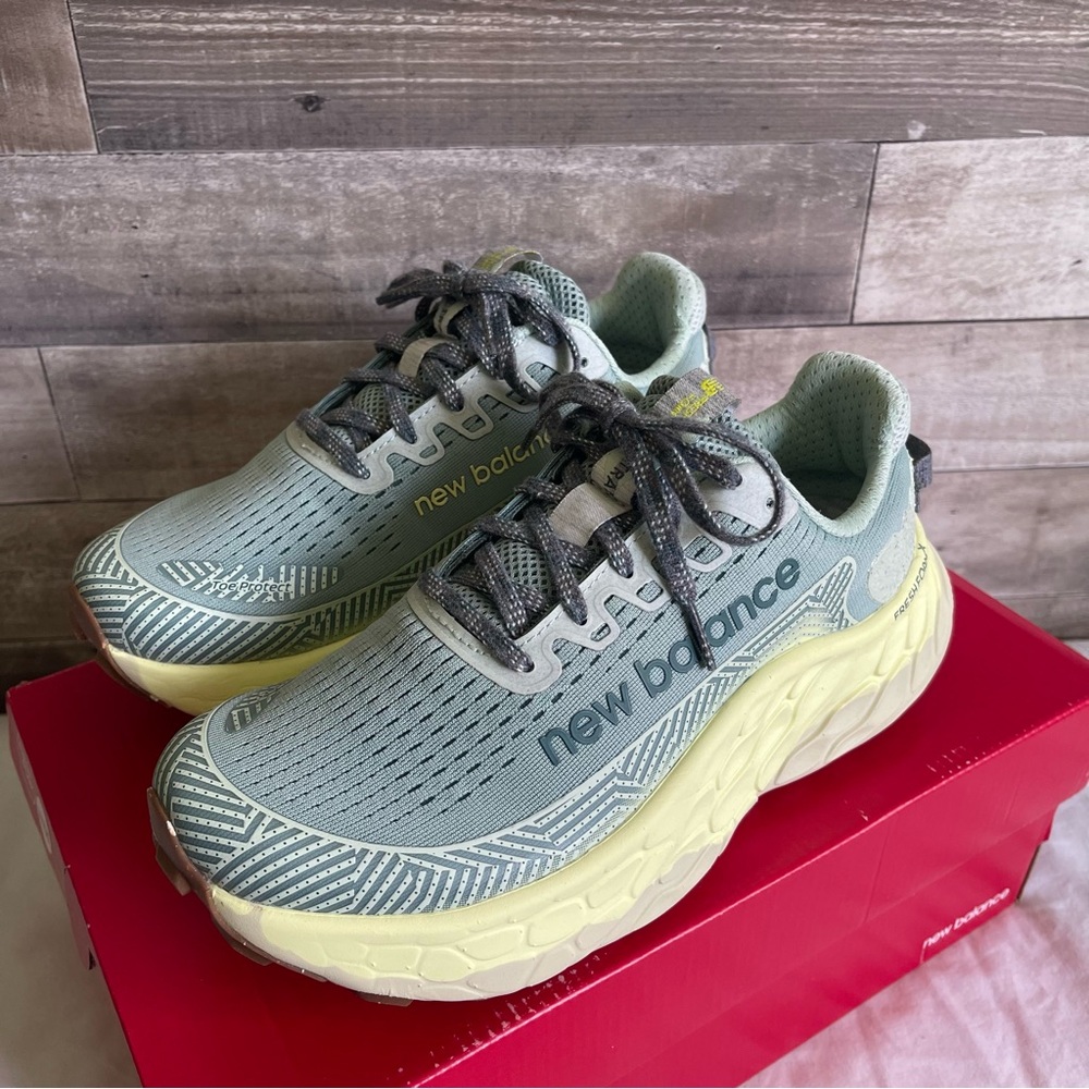 New Balance Women's Fresh Foam X More Trail v3 Running Shoe